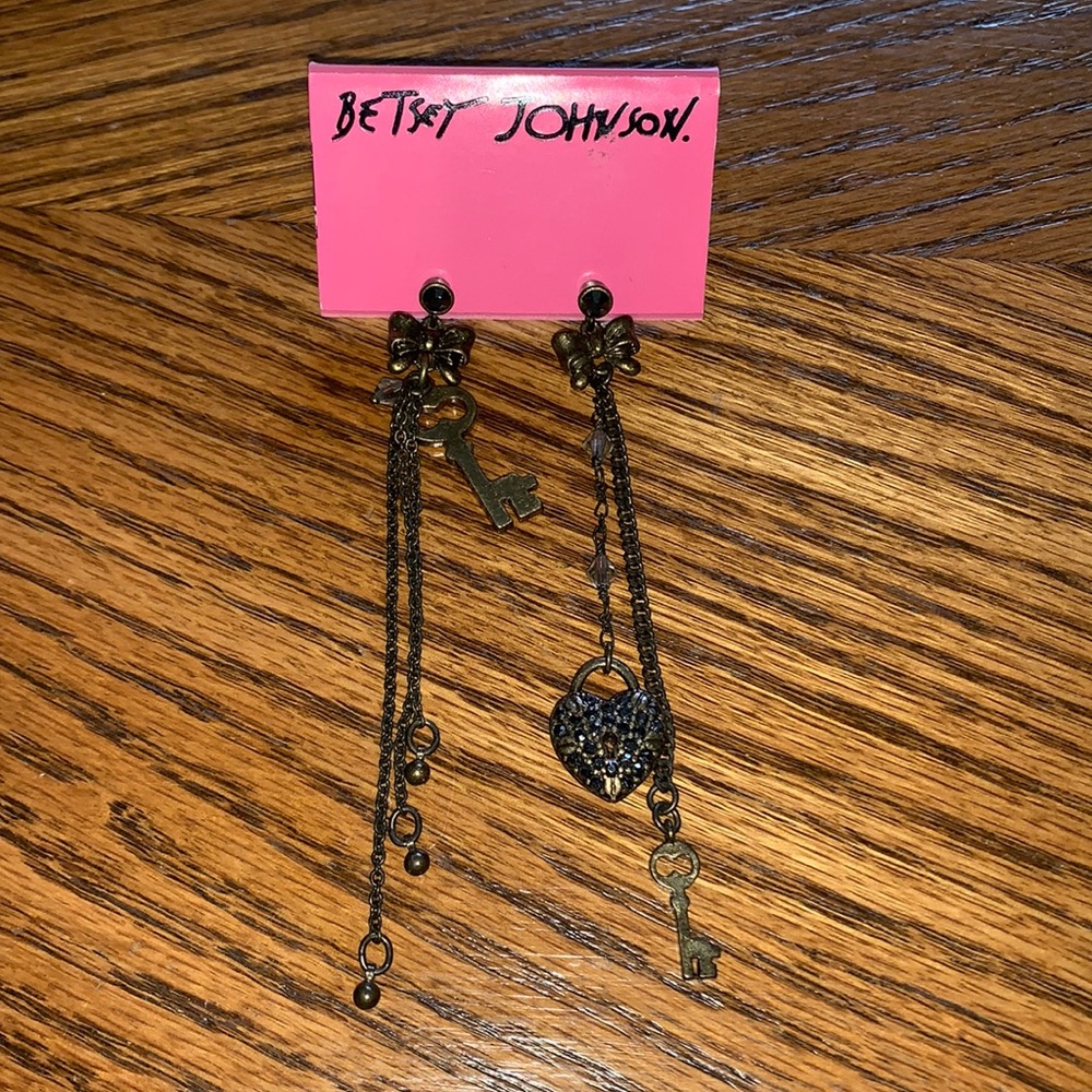 Betsey Johnson Dangle Lock & Key Crystal Earrings - Picture 2 of 6
